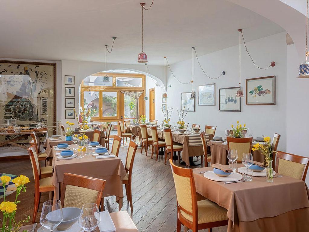 Hotel Su Barchile Орозеи Екстериор снимка